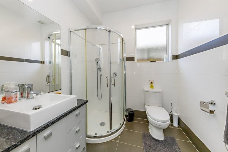 Photo of property in 13 Stamford Crescent, Flat Bush, Auckland, 2019