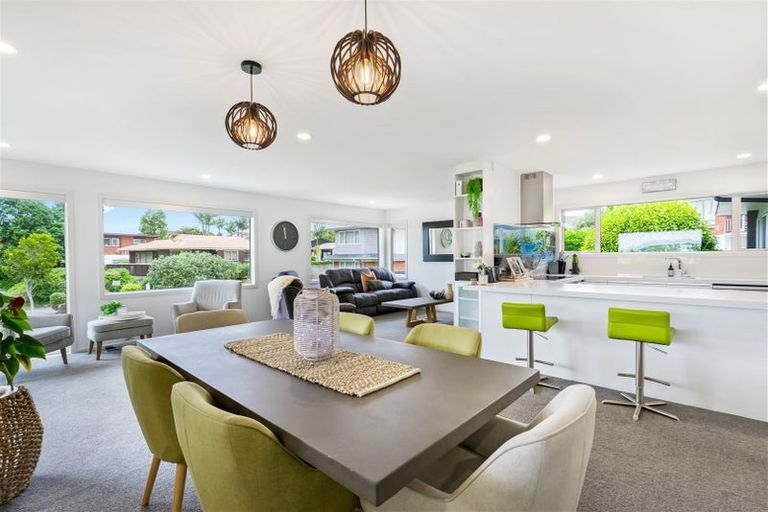 Photo of property in 22 Tercel Place, Sunnyhills, Auckland, 2010