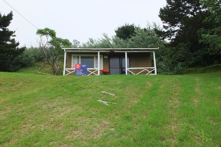 Photo of property in 8 Signal Street, Foxton Beach, Foxton, 4815