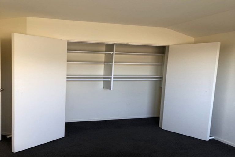 Photo of property in 7/20 Fields Parade, Oteha, Auckland, 0632