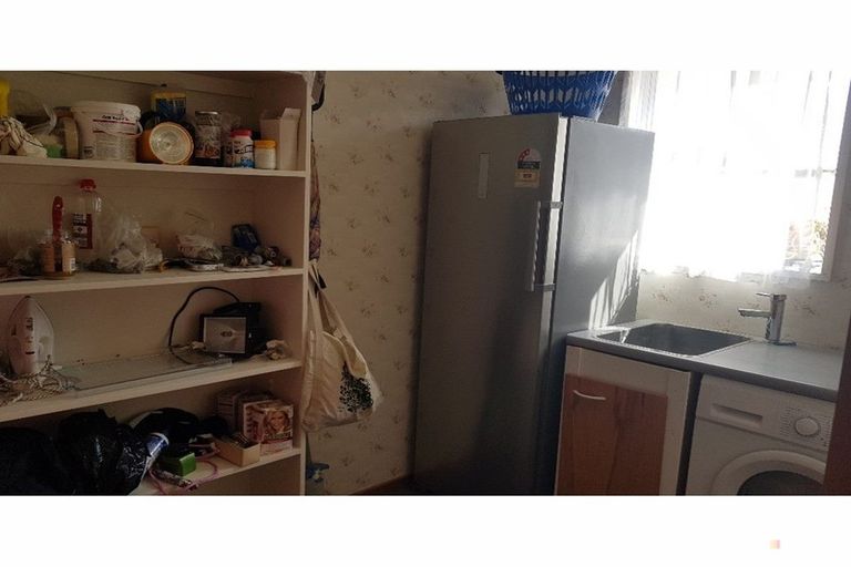 Photo of property in 19 Timaru Road, Waimate, 7924