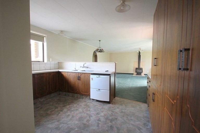 Photo of property in 36 Coutts Road, Gore, 9710