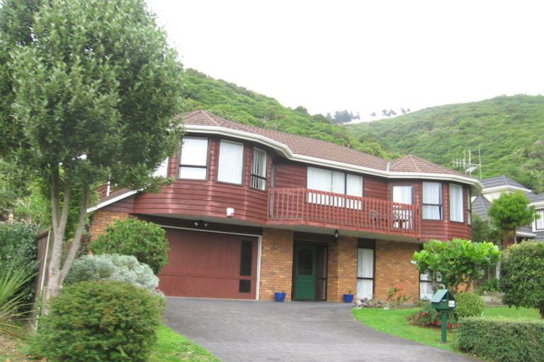 Photo of property in 56 Peterhouse Street, Tawa, Wellington, 5028
