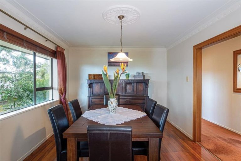 Photo of property in 14 Park Rise, Campbells Bay, Auckland, 0630