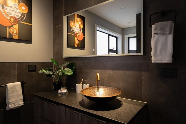 Photo of property in 12 Prestwich Rise, Churton Park, Wellington, 6037