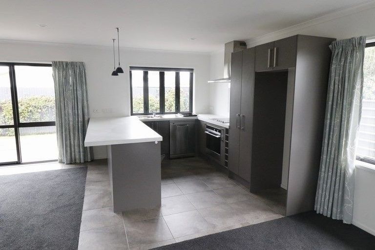 Photo of property in 118b Campbell Street, Karori, Wellington, 6012