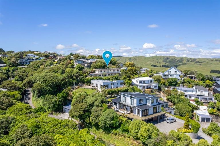 Photo of property in 13 The Track, Plimmerton, Porirua, 5026