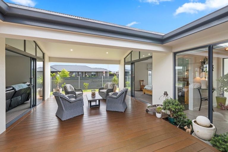 Photo of property in 17 Rose Manor Drive, Springlands, Blenheim, 7201