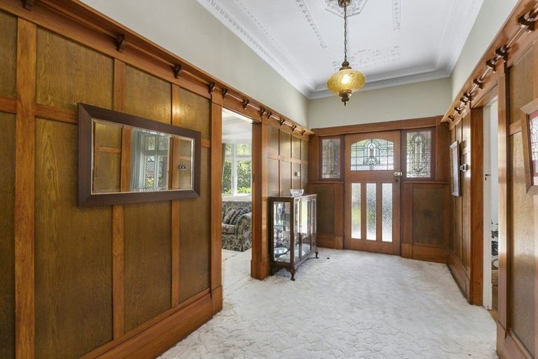 Photo of property in 239 Bay View Road, Saint Clair, Dunedin, 9012