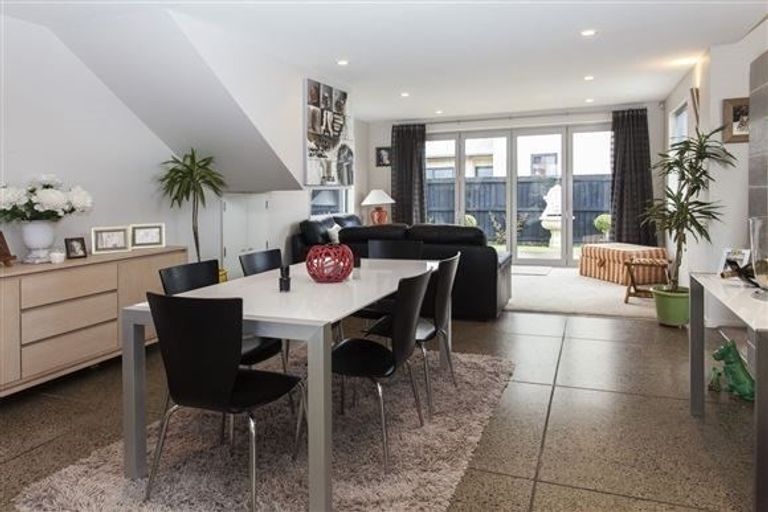 Photo of property in 41 Riverwood Boulevard, Redwood, Christchurch, 8051