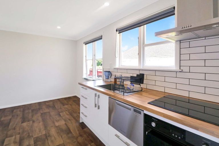 Photo of property in 2/39 Tararua Street, Trentham, Upper Hutt, 5018