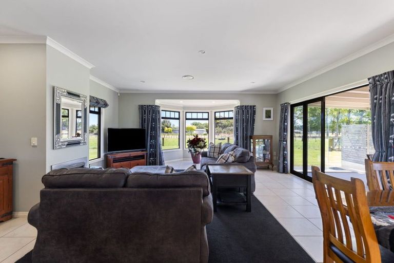 Photo of property in 456 Stoney Creek Road, Kelvin Grove, Palmerston North, 4470