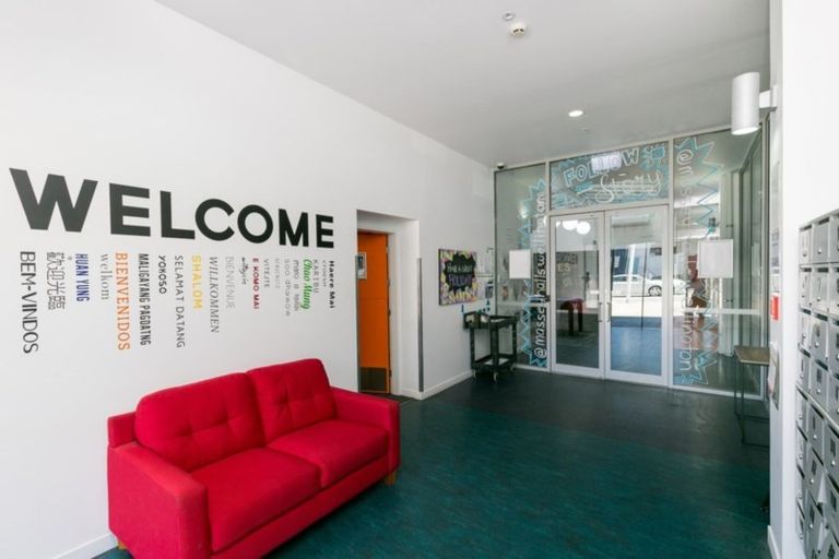 Photo of property in Cube Apartments, 8f/242 Taranaki Street, Mount Cook, Wellington, 6011