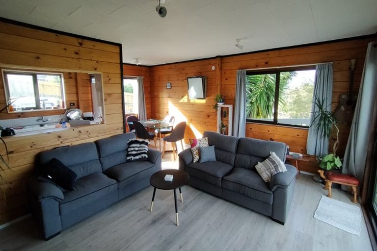 Photo of property in 50 Raumati Crescent, Onerahi, Whangarei, 0110