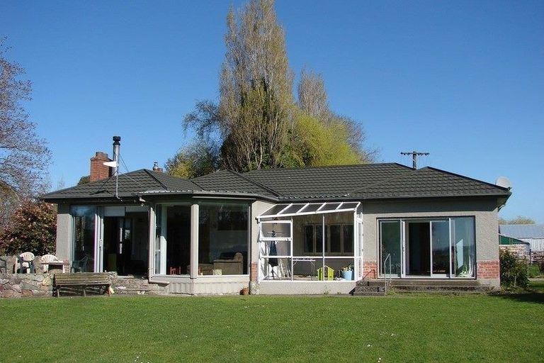 Photo of property in 318 Winton Lorneville Highway, Thomsons Crossing, Winton, 9781