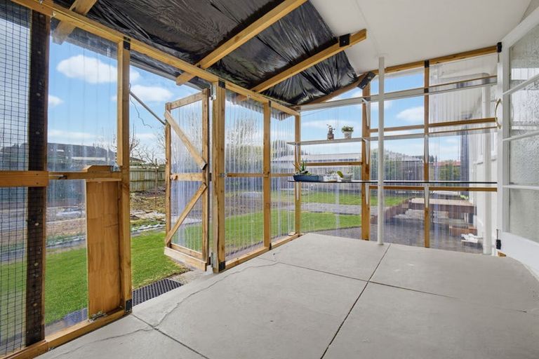 Photo of property in 2 Isobel Street, Fairy Spring, Rotorua, 3015