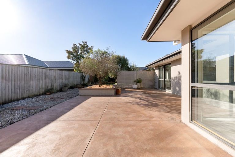 Photo of property in 6 Kinsella Crescent, Aidanfield, Christchurch, 8025
