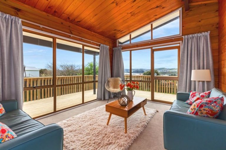 Photo of property in 6 Waiho Terrace, Elsdon, Porirua, 5022