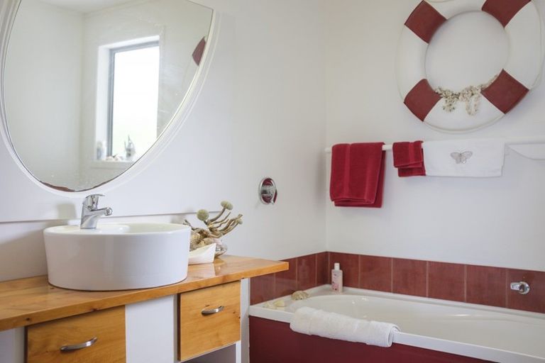 Photo of property in 70 Haven Street, Moeraki, Palmerston, 9482