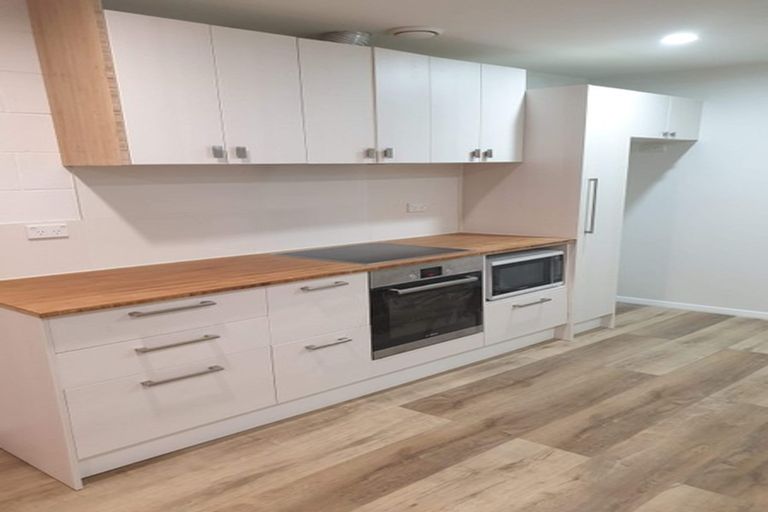 Photo of property in 42 Martin Street, Monaco, Nelson, 7011