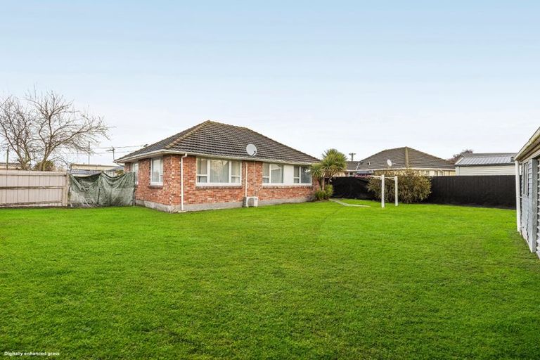 Photo of property in 25 Mattingley Street, Aranui, Christchurch, 8061