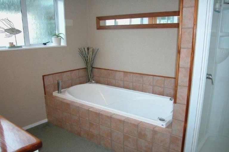 Photo of property in 1 Otupai Street, Two Mile Bay, Taupo, 3330