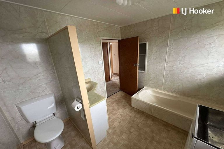 Photo of property in 32 Bangor Terrace, Kew, Dunedin, 9012