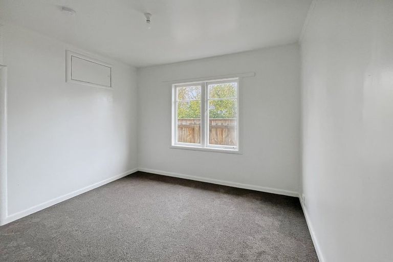 Photo of property in 73 Rangiora Avenue, Roslyn, Palmerston North, 4414