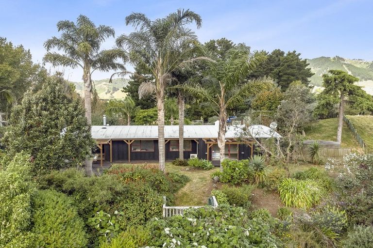 Photo of property in 31 Te Hapua Road, Te Horo, Otaki, 5581