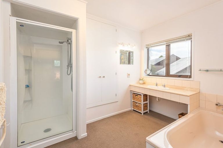 Photo of property in 7 Harewood Road, Oxford, 7430