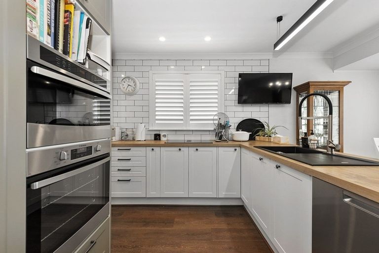 Photo of property in 200 Sandwich Road, St Andrews, Hamilton, 3200