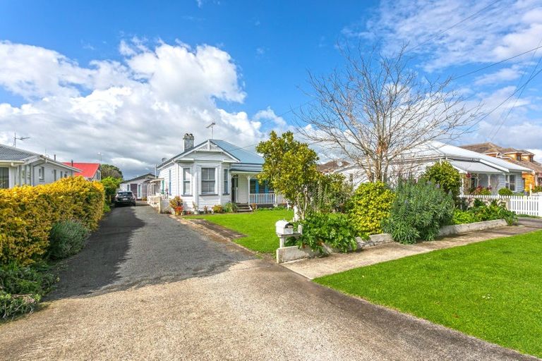 Photo of property in 114 Fenton Street, Thames, 3500