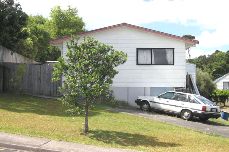 Photo of property in 1/149 Spinella Drive, Bayview, Auckland, 0629