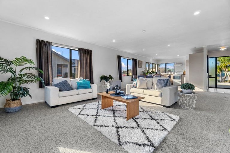 Photo of property in 67 Radiata Street, Fairview Downs, Hamilton, 3214