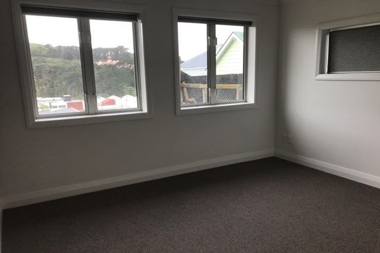 Photo of property in 147 Tasman Street, Mount Cook, Wellington, 6021