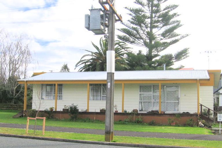 Photo of property in 1 Holloway Place, Forest Lake, Hamilton, 3200