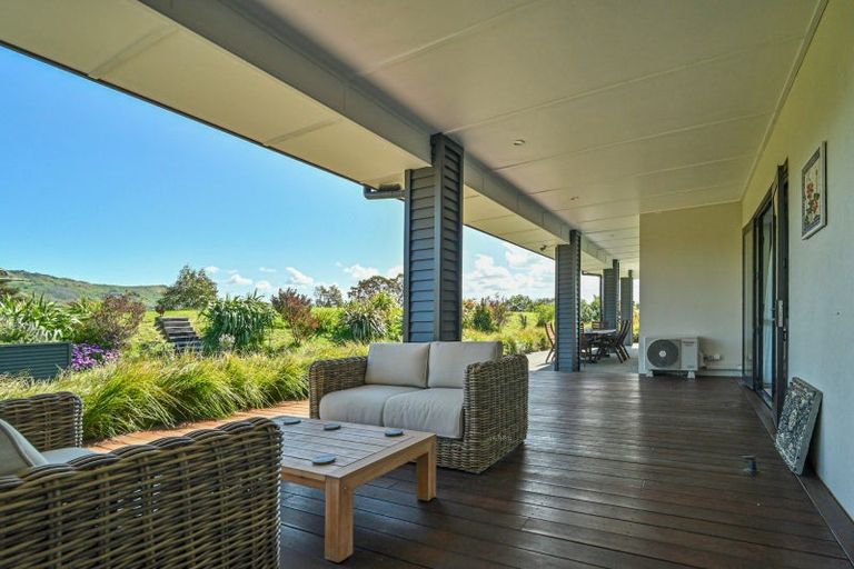 Photo of property in 63 Waipuka Road, Waimarama, Havelock North, 4294