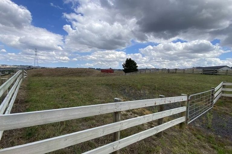 Photo of property in 15 Fraser Road, Pokeno, 2471