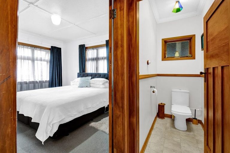 Photo of property in 58 Govett Avenue, Frankleigh Park, New Plymouth, 4310