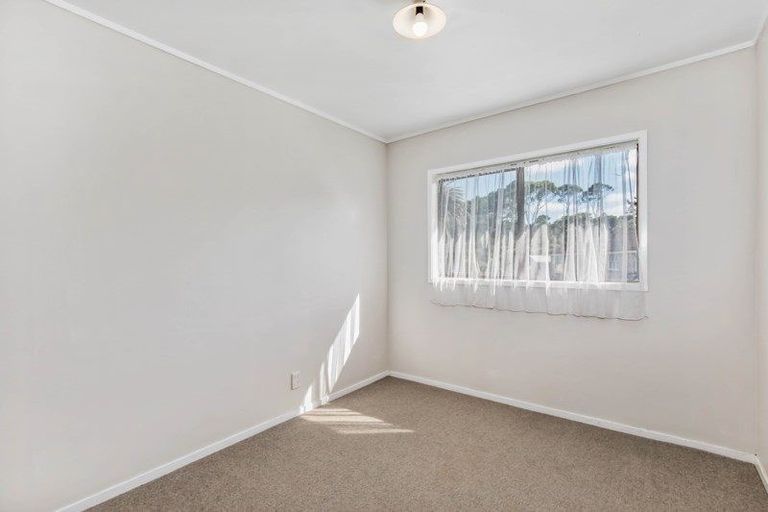 Photo of property in 1/504 Oruarangi Road, Mangere, Auckland, 2022