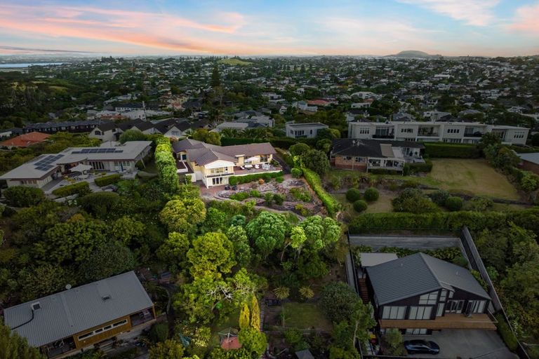 Photo of property in 795 Riddell Road, Saint Heliers, Auckland, 1071