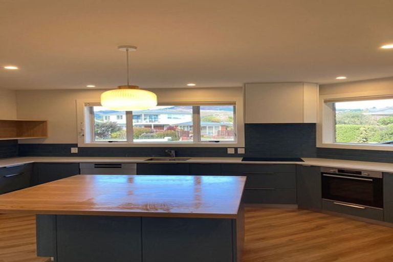 Photo of property in 6 Pahau Place, Cracroft, Christchurch, 8025