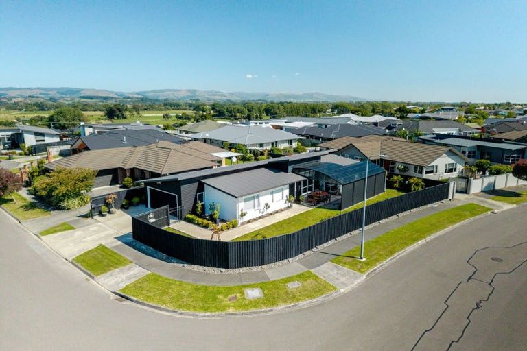 Photo of property in 2 Morocco Terrace, Kelvin Grove, Palmerston North, 4414