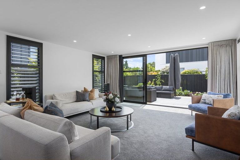 Photo of property in 20a Wroxton Terrace, Merivale, Christchurch, 8014