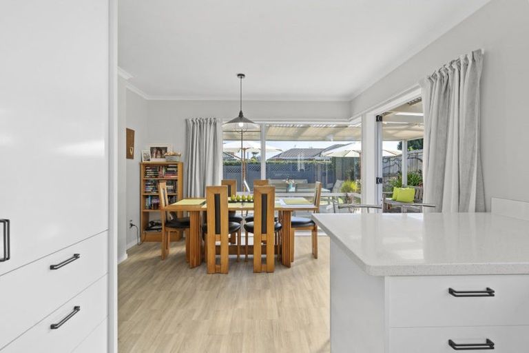 Photo of property in 2 Lasiandra Place, Mount Maunganui, 3116