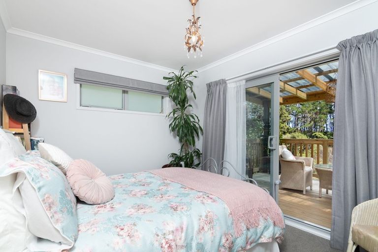 Photo of property in 93 Mcentee Road, Waitakere, Auckland, 0816