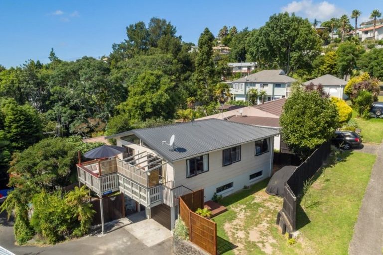 Photo of property in 6a Cumberland Crescent, Welcome Bay, Tauranga, 3112