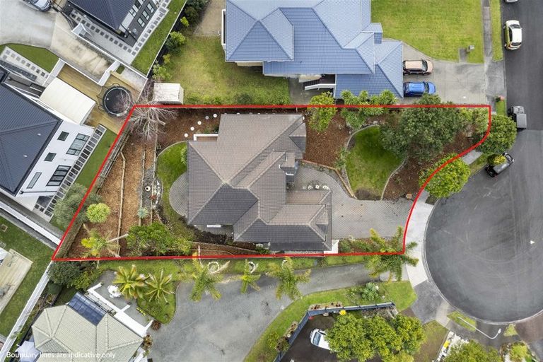 Photo of property in 48 Wiltshire Place, Somerville, Auckland, 2014