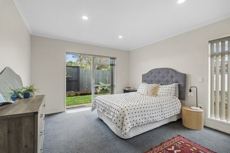 Photo of property in 379 Carrington Street, Upper Vogeltown, New Plymouth, 4310