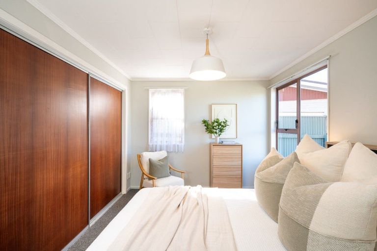 Photo of property in 25 Chester Street, Taradale, Napier, 4112